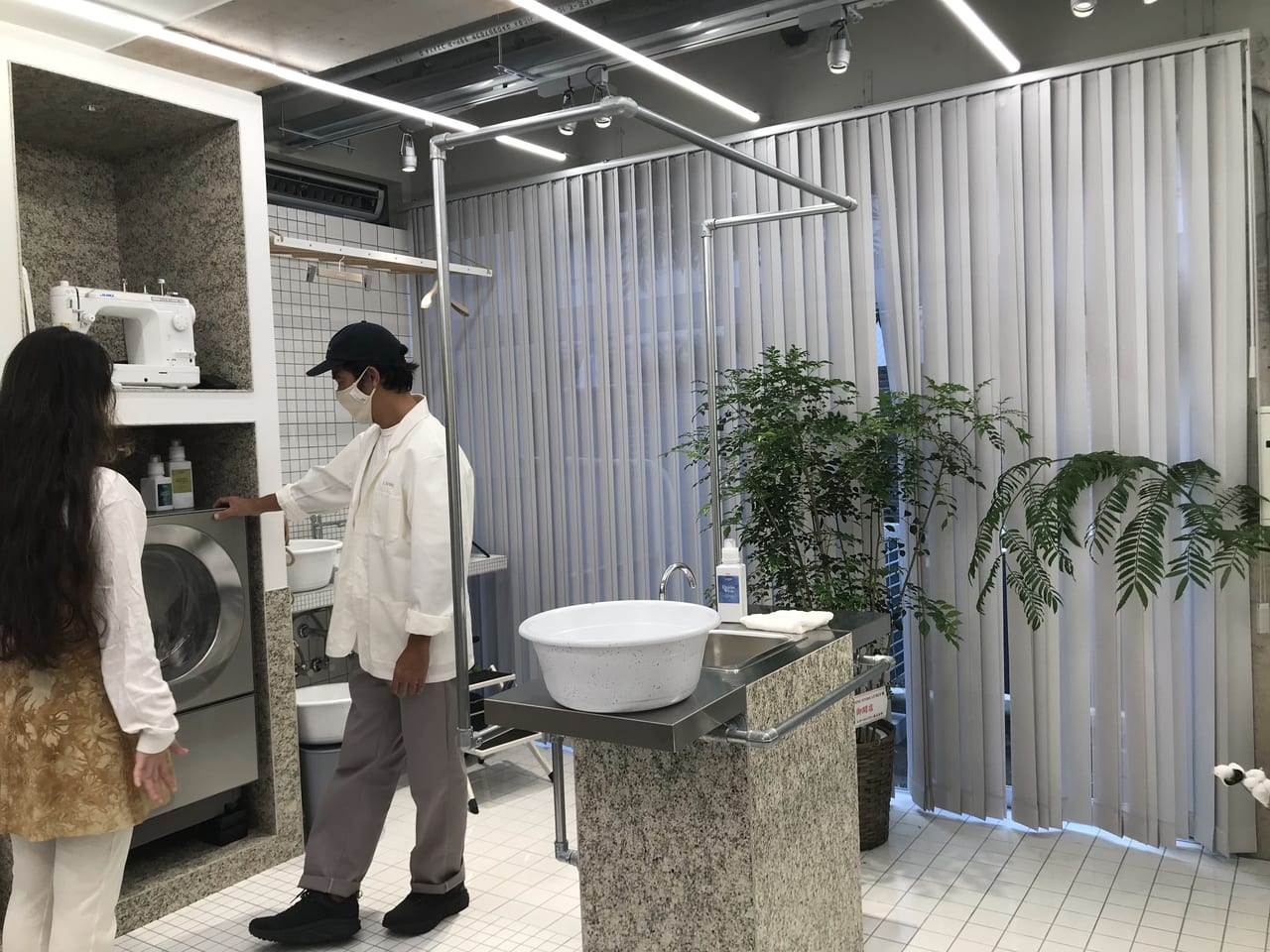世田谷区池尻に洗濯ブラザーズの新たな発進基地「LIVRER MISHUKU」が2021年9月24日グランドオープンしました。