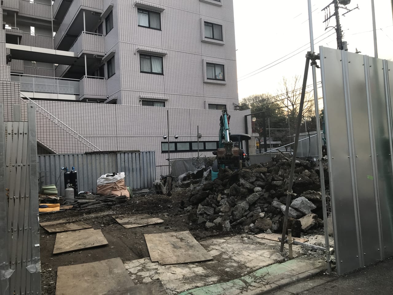 世田谷区等々力の7daysなどの催事場になっていたビルが解体されました。