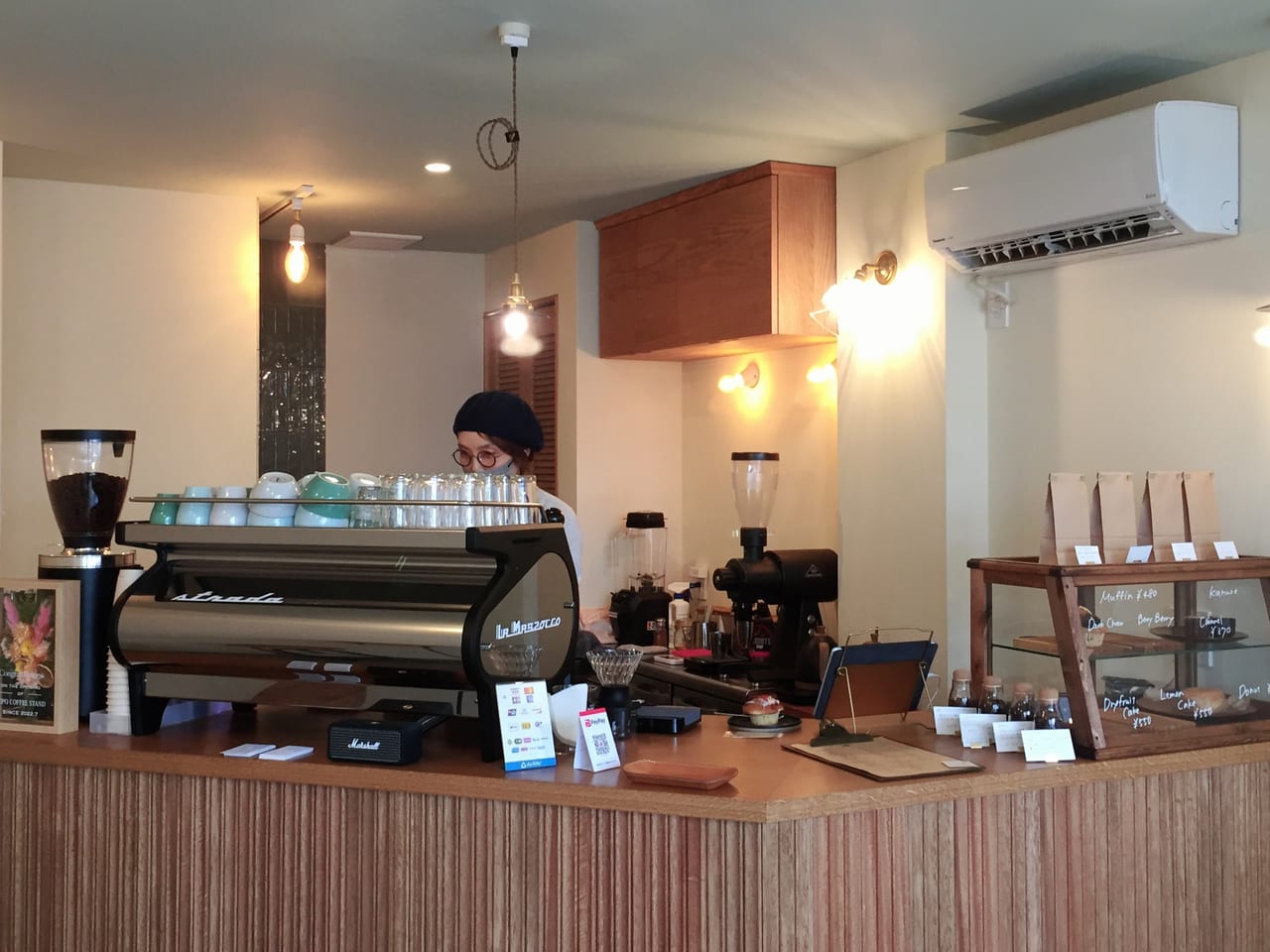 20220817 LEPO COFFEE STANDの店内