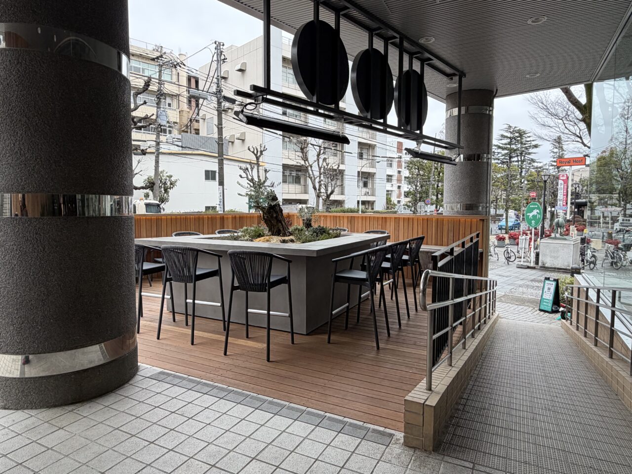 マジックハウス